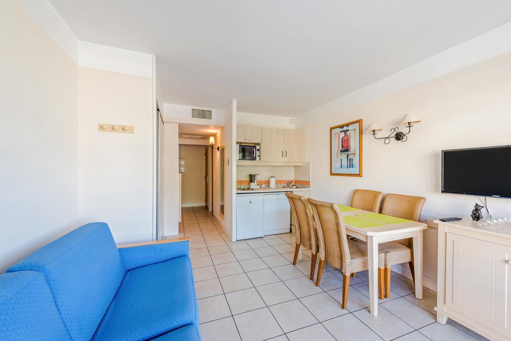 Residence Heliotel Marine - Maeva Home Saint-Laurent-du-Var Eksteriør billede