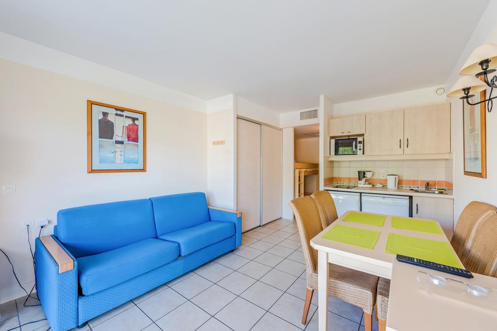 Residence Heliotel Marine - Maeva Home Saint-Laurent-du-Var Eksteriør billede